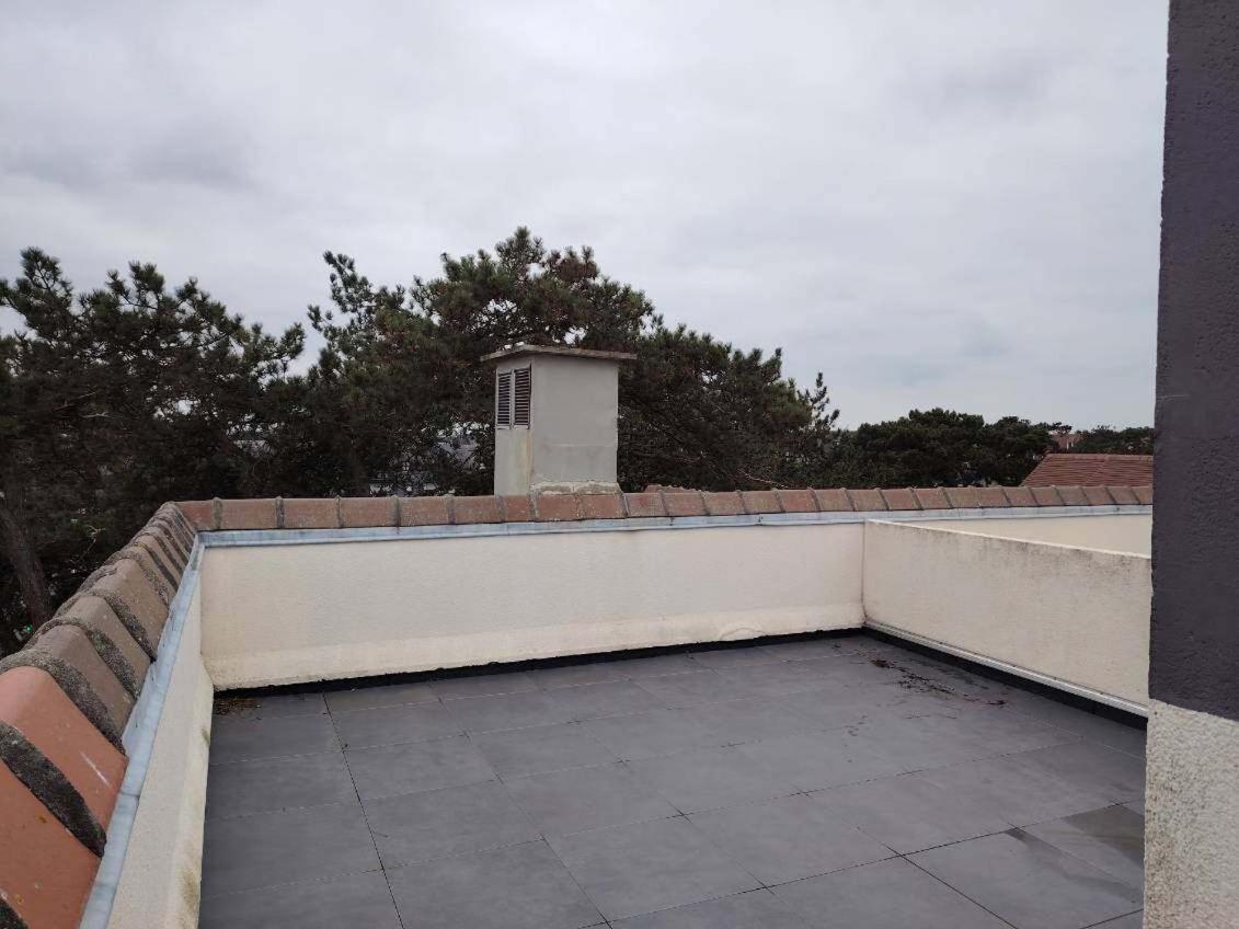 Appartement 3 Chambres Avec Roof Top A 5 Mn De La Plage Deauville Exterior photo